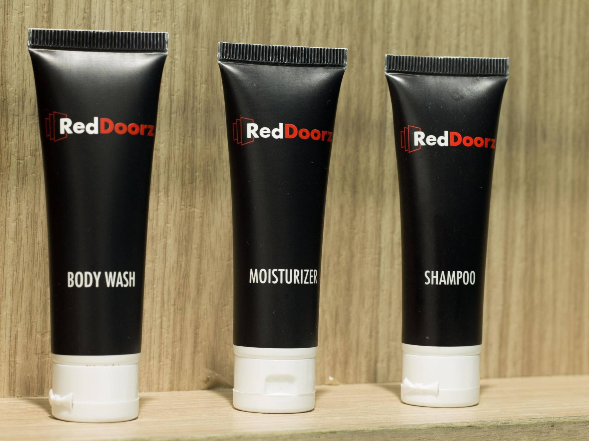 Reddoorz Plus @ Karet Setiabudi Jacarta Exterior foto