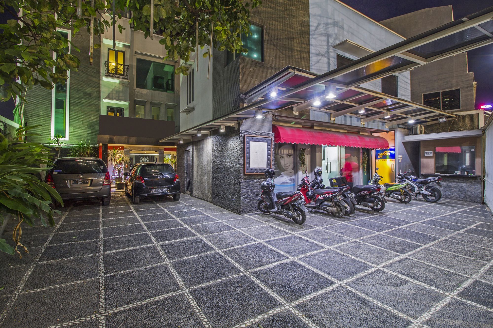 Reddoorz Plus @ Karet Setiabudi Jacarta Exterior foto